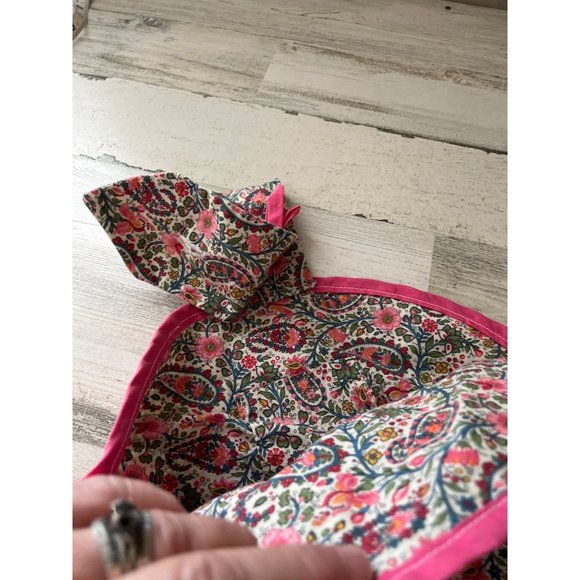 Pink floral thread and needles carrier - Picture 5 of 8